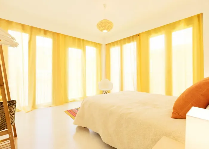 Apartman Realejo Horizon Por Miwa Granada